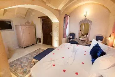 Hotel Elysion Cave Suites