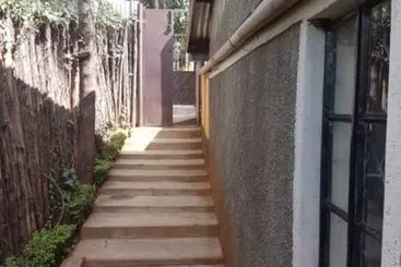 Hotel Embonga Dream City Resort