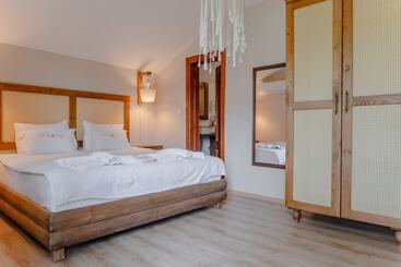 Myhouse Urla Butik Otel