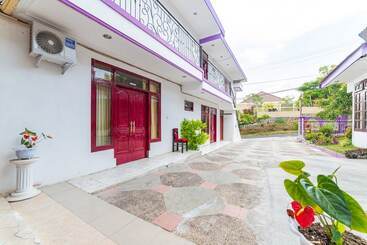 Pensión Reddoorz Syariah Near Balai Kota Batu