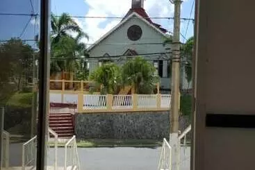 پانسیون Room In Guest Room   Casa Docia Samana  Standard Double Room  4