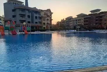 هتل آپارتمان Porto Sharm 2 Bed Room And Private Garden Pool View
