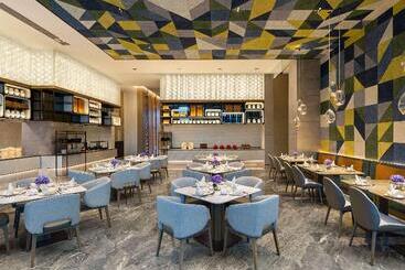 Отель Doubletree By Hilton Kunming Airport