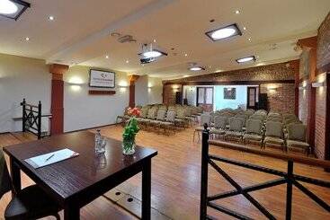 Отель Diament Vacanza Katowice  Siemianowice