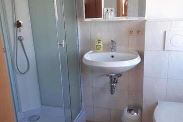 Gästehaus Pension Waldhorn