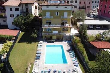 Hotel Albergo Drena