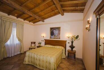 Hotel Quadrifoglio Roma Eur