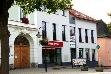 ホテル Ové Ubytování U Radnice