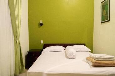 בית מלון כפרי Reddoorz Near Pantai Pandan Sibolga 2