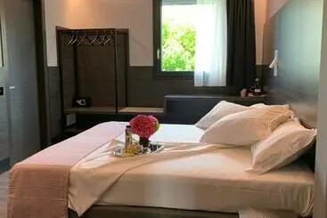 پانسیون Nac Suites