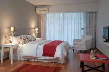 هتل Polo Suites By Hollywood