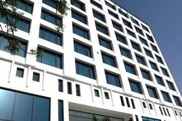 호텔 Ramada By Wyndham Jaipur North