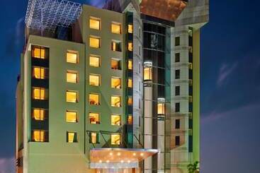 Hotel The Regenza By Tunga