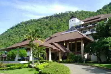 Mandarin Golden Valley Hotel & Spa