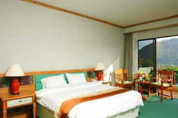 Mandarin Golden Valley Hotel & Spa