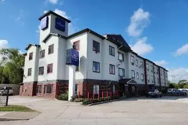 Отель Baymont By Wyndham Houston Brookhollow