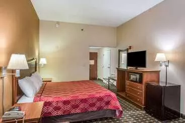 בית מלון כפרי Econo Lodge Inn & Suites Marietta