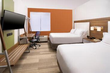 هتل Holiday Inn Express & Suites San Antonio Downtown Market Area, An Ihg