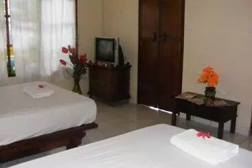 בית מלון כפרי Jalan Jalan Villas & Spa