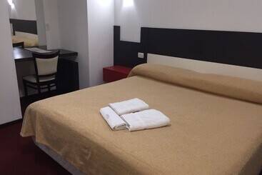 ホテル Nuevo Mundo