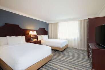 Otel Embassy Suites By Hilton Tampa Brandon