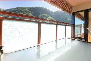 酒店 Ryotei Hanayura