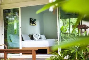 Отель Larissa Samed Resort