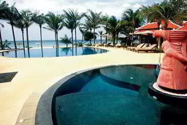 Hotel Akyra Beach Resort Phuket