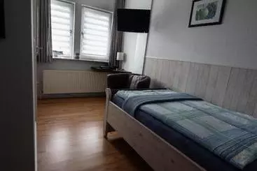 Отель Wegeners Landhaus Ug