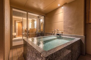 Отель Inatoriso