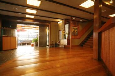 בית מלון כפרי Sennennoyu Koman