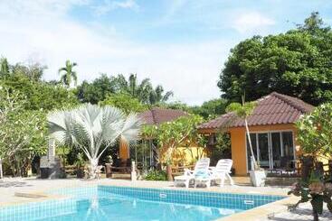 هتل All Times Pool Villa