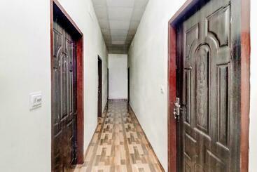 Hotel Flagship 81985  Yogi