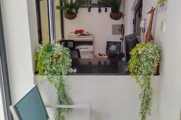 تختخواب و صبحانه 6 Park Retreat