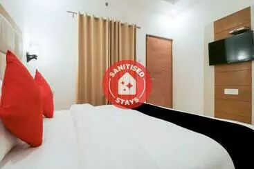 Hotel Capital O 82391 Dreams Catcher Villa