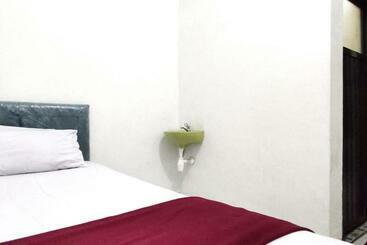 Hotel Koolkost Syariah Near Lembuswana Mall