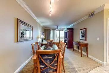 Hotel Emerald Grande Condominiums At Harborwalk Village