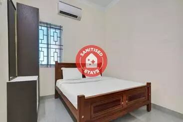 Hotel Oyo Flagship 83084 Kr Lodge