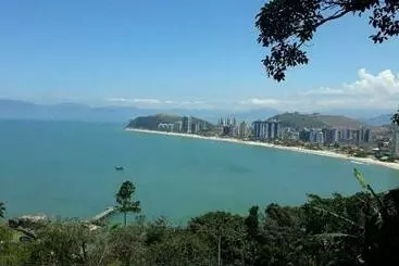 ペンション Honey Moon   Vista Do Mar Na Cama