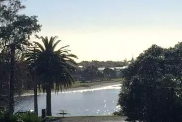 ベッドアンドブレックファースト The Boat House Studio