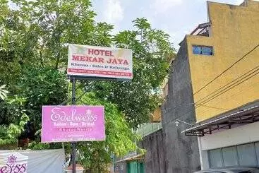 Hôtel Keluarga Mekar Jaya Syariah Near Uns Solo