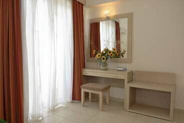 מלון דירות Anita Apart