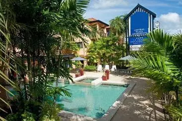 Central Plaza Apartments