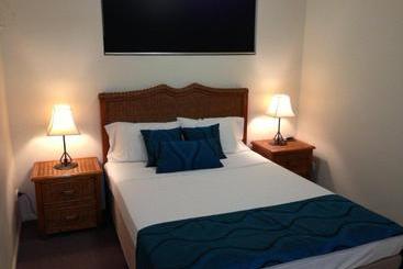 Central Plaza Apartments