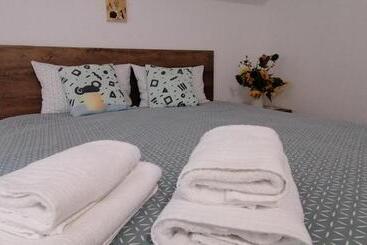 Pensiunea Rozelor Stațiunea Climaterică Sâmbăta