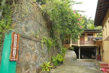 膳宿费 Guruge Guest House