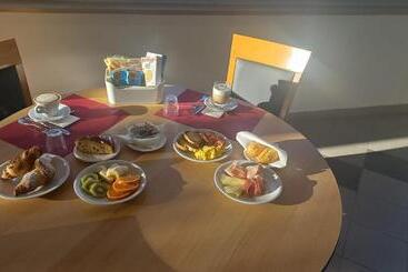 Отель Villa Nazareth Fermo