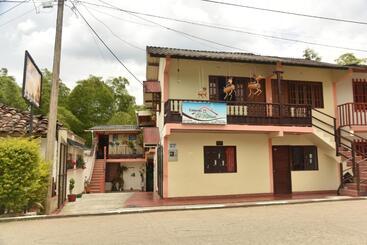 پانسیون El Retorno