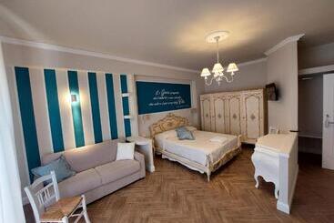 مبيت وإفطار Chez Tata    Scé Tatà