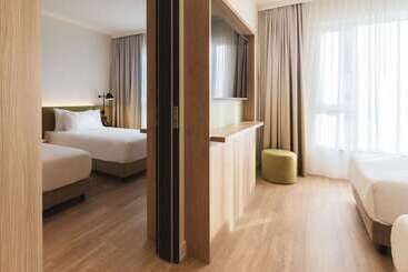 Отель Hampton By Hilton Konstanz